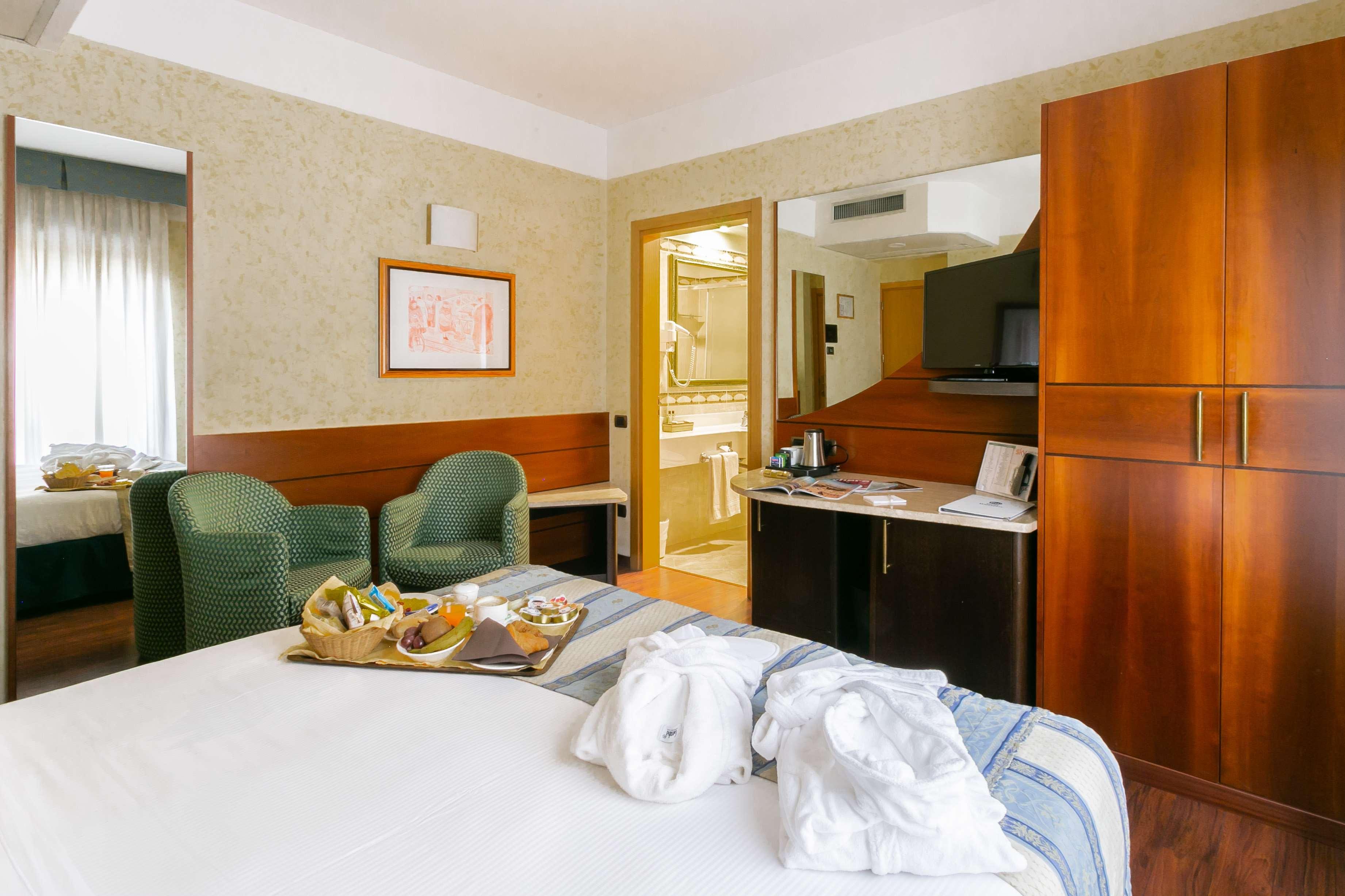 Hotel Mirage Sure Hotel Collection By Best Western Milano Exterior foto