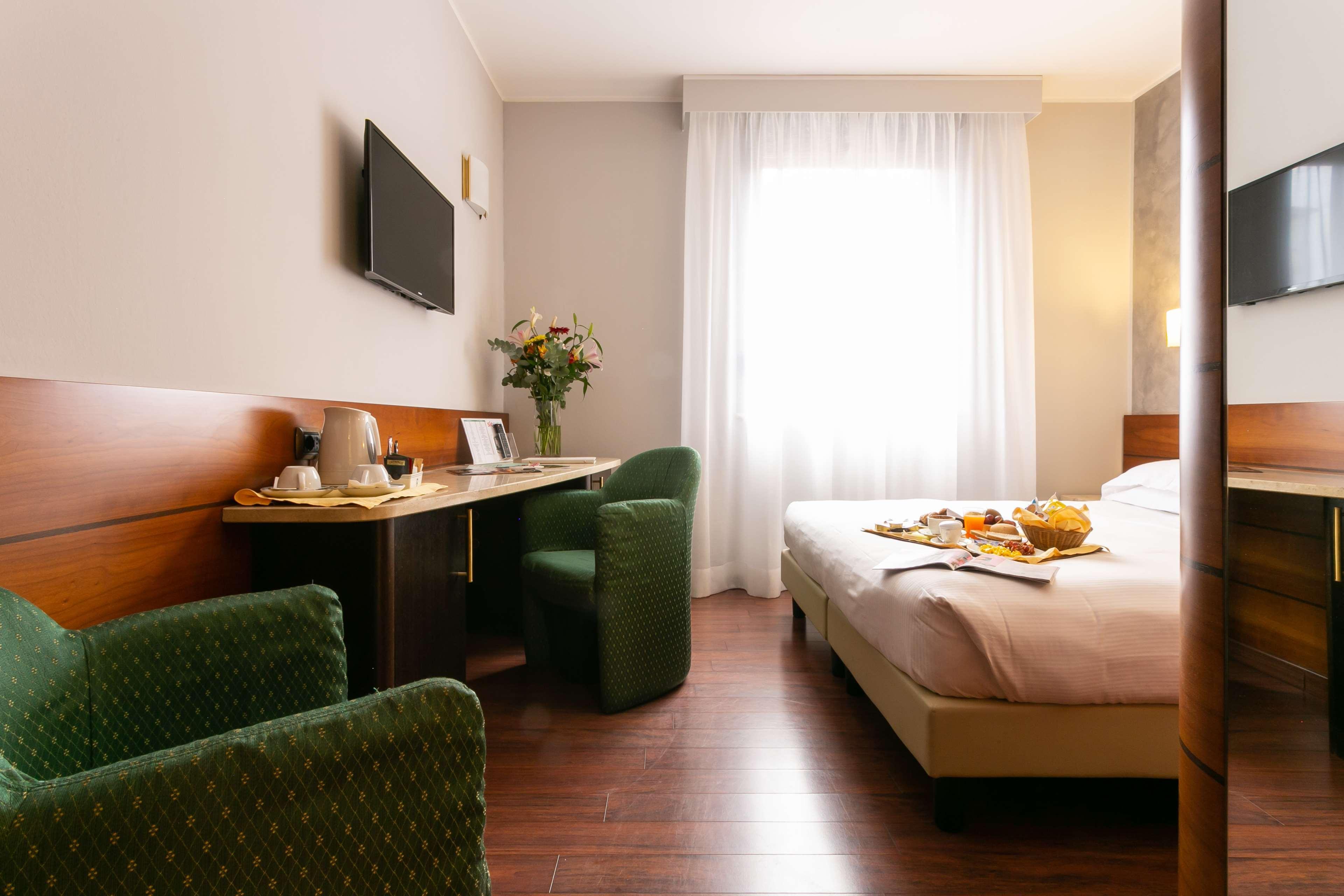 Hotel Mirage Sure Hotel Collection By Best Western Milano Exterior foto
